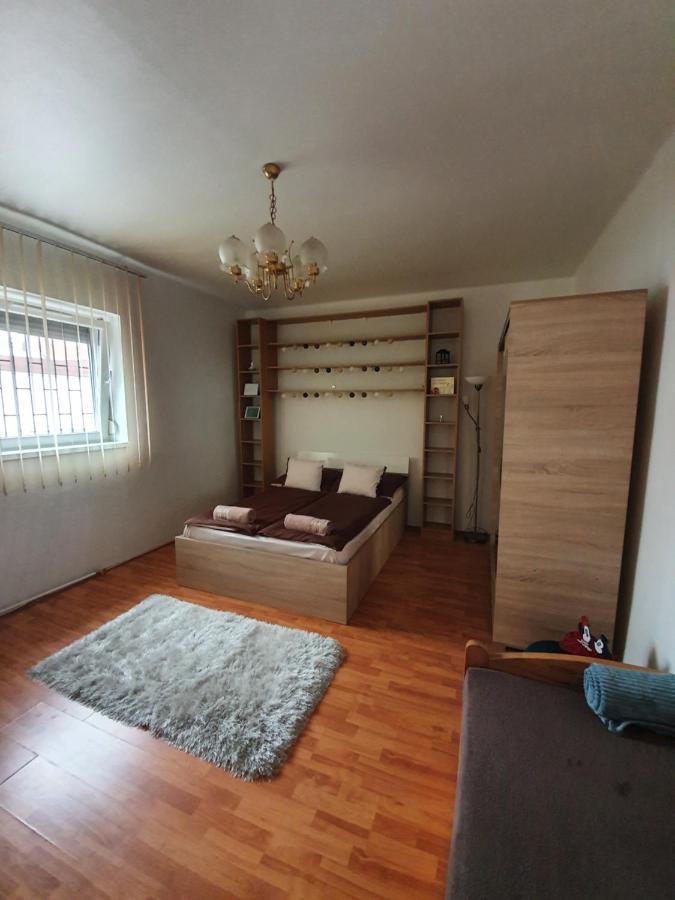 Orchidea Apartman Apartment Debrecen Luaran gambar