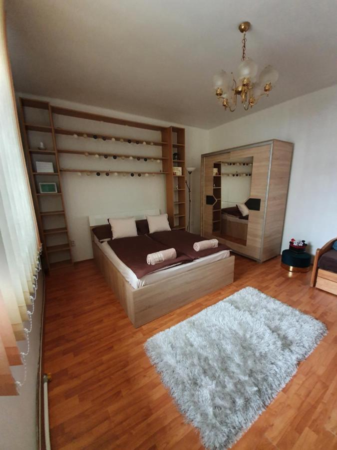 Orchidea Apartman Apartment Debrecen Luaran gambar